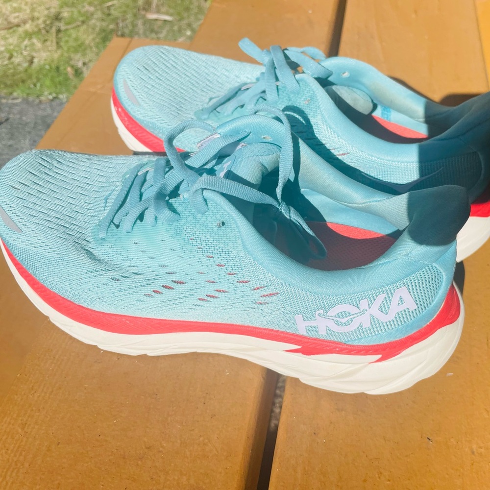 Hoka Clifton 8 size 8 in Light Blue and orange